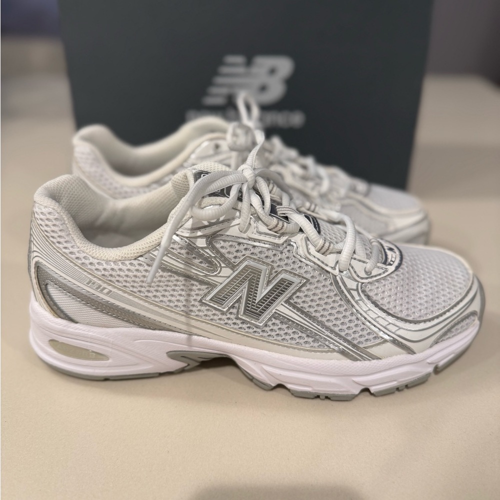 New Balance 740v2 Sneaker